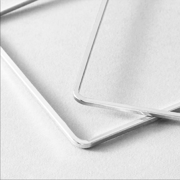 💗 Silver Large Square Hoop Earrings NEW - Picture 2 of 7